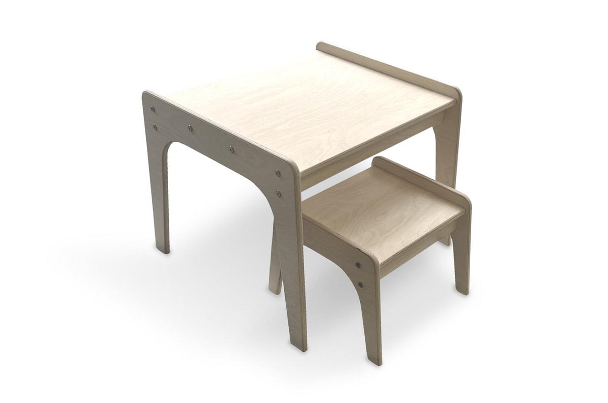 Kreativplatz - Tisch und Stuhl aus baltischer Birke - Kletterling – einfach Kind sein