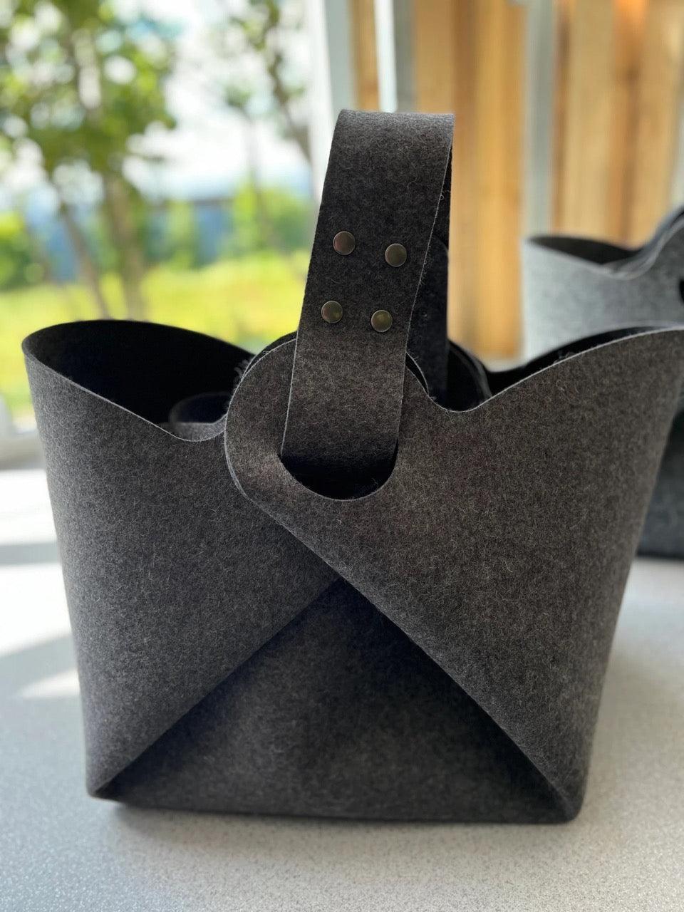 Kinderspielzeugtasche und Matte Simsalabim aus 100% Wolle (Merinowolle), Organizer und Spielmatte 2in1 fürs Kinderzimmer oder unterwegs - Kletterling – einfach Kind sein