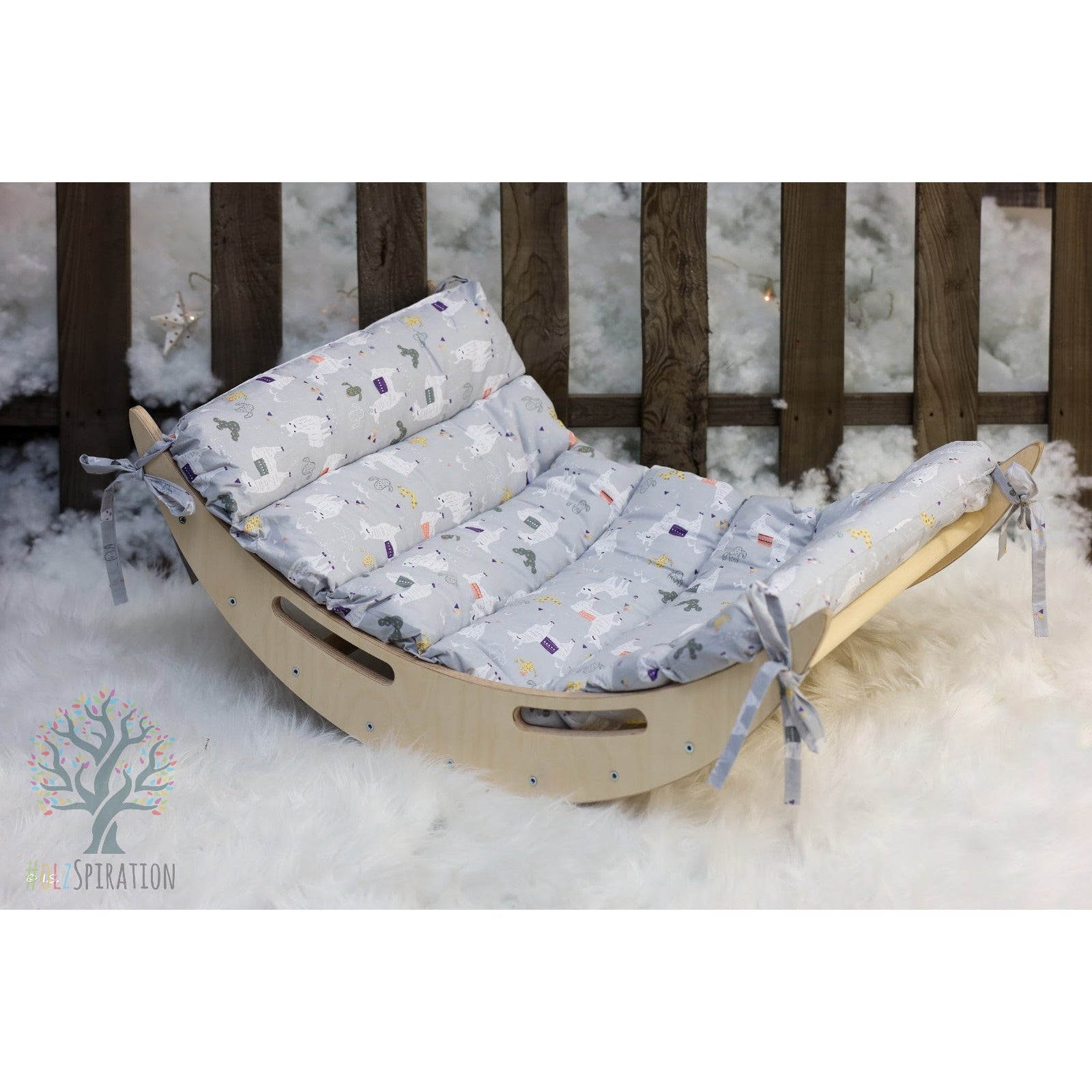 Wippe/Kletterbogen (S) für Kinder ab 1 Jahr - Umweltfreundlich, sicher & motorikfördernd - Inklusive Premium Auflage für zusätzlichen Komfort - Kletterling – einfach Kind sein