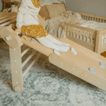 Transformer Kletterdreieck FULL MOON + 1 Rutsche | Natur | 30 Formen | 98 cm | Rutsche wählbar aus 6 Farben - Kletterling – einfach Kind sein