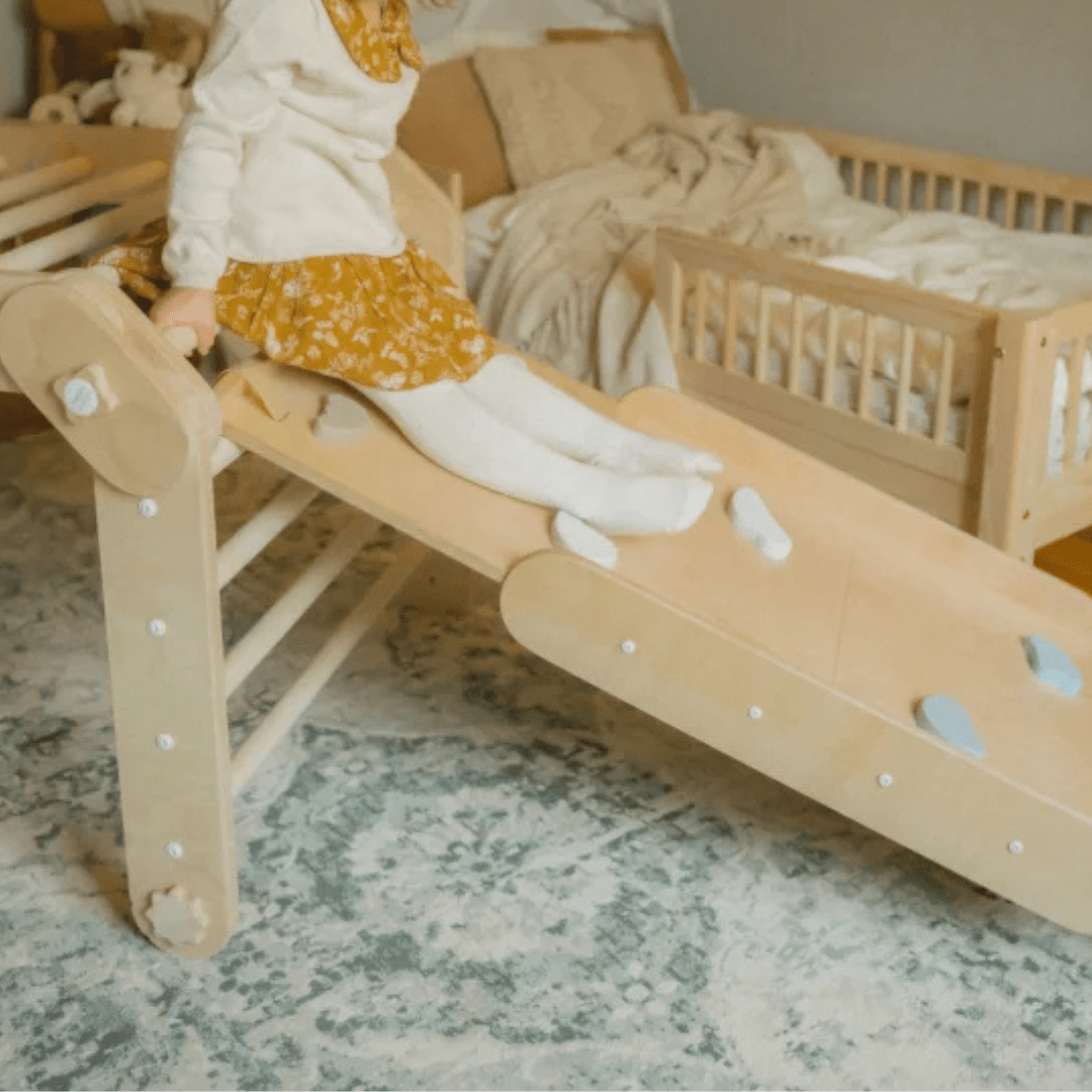 Transformer Kletterdreieck FULL MOON + 1 Rutsche | Natur | 30 Formen | 98 cm | Rutsche wählbar aus 6 Farben - Kletterling – einfach Kind sein