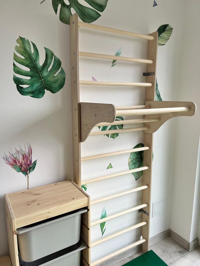 Sprossenwand INSPIRATION | 200x70cm | aus einem Teil gefertigt | optional mit Klimmzug & Rollenrutsche - Kletterling – einfach Kind sein