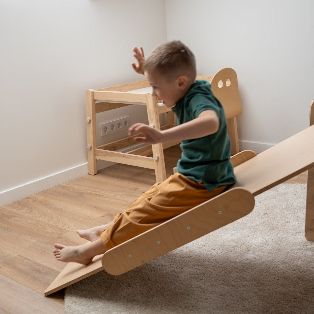 Verstellbares Kletterdreieck FULL MOON + 2 RUTSCHEN | GRÜN | 30 Formen | 98 x 67,5 cm | max. 50 kg - Kletterling – einfach Kind sein