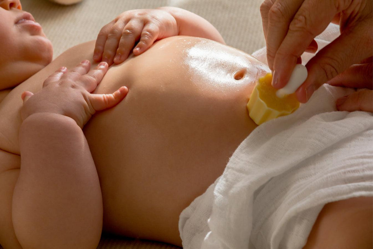 Bäuchlein Massage Stick 100% Bio Kakao - Butter 20g von YUKIES - Kletterling – einfach Kind sein