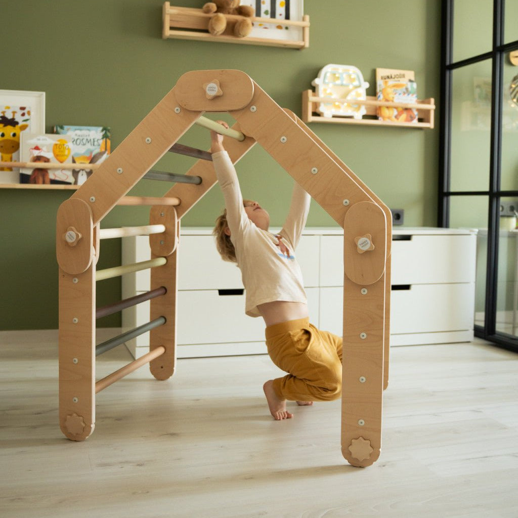 Verstellbares Kletterdreieck FULL MOON | GRÜN | 30 Formen | 98 x 67,5 cm | max. 50 kg - Kletterling – einfach Kind sein