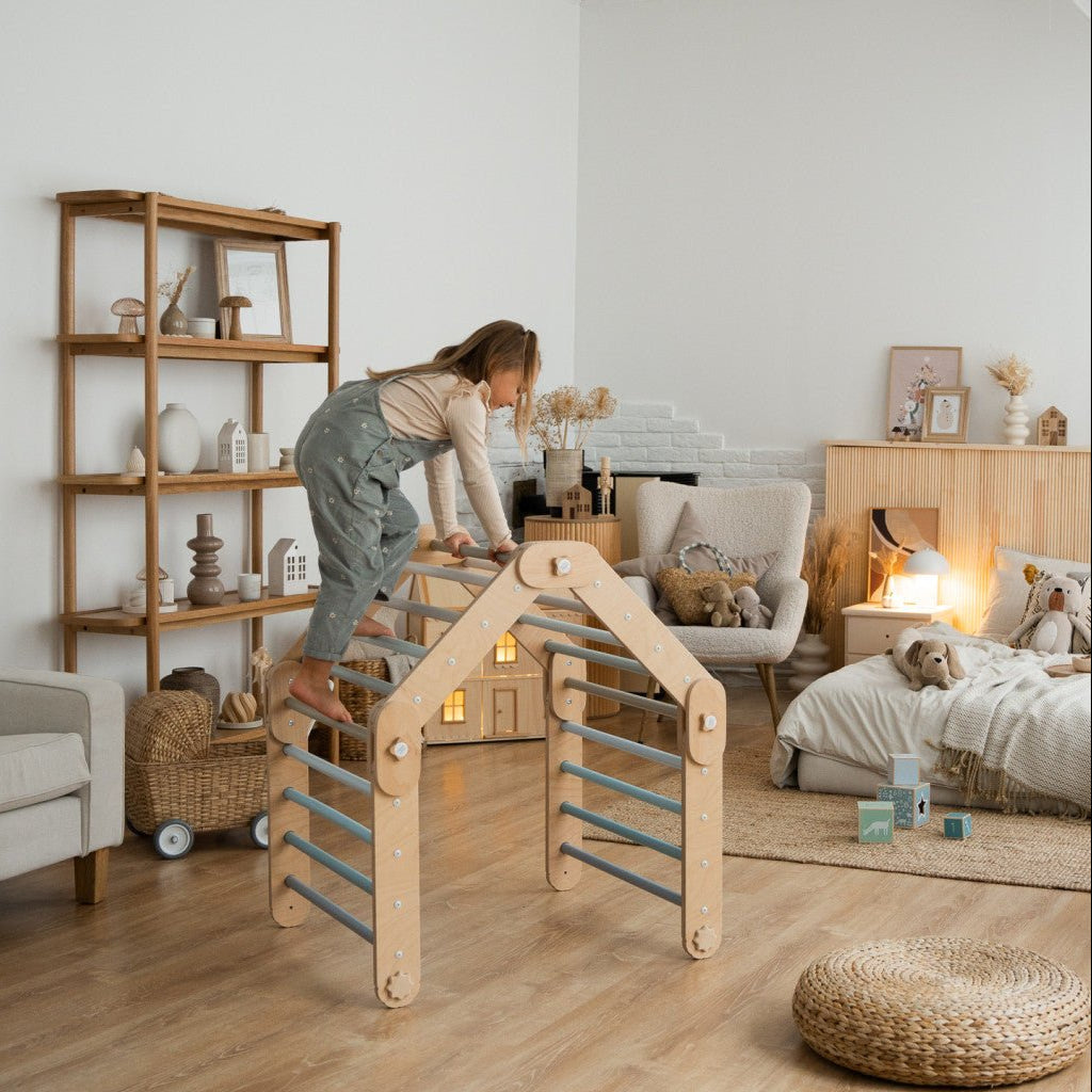 Verstellbares Kletterdreieck FULL MOON | BLAU | 30 Formen | 98 x 67,5 cm | max. 50 kg - Kletterling – einfach Kind sein