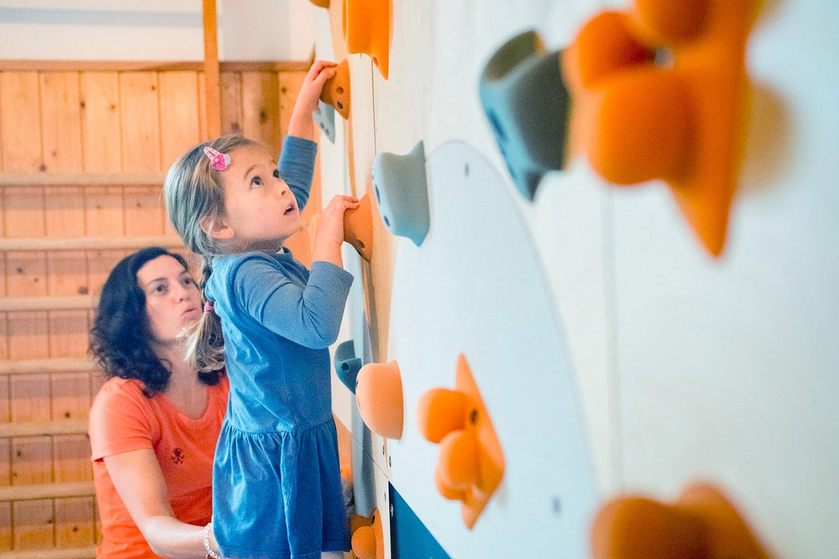 Klettergriffe BK IN & OUTDOOR | 15 Stück | Zubehör BK Kletterwände - Kletterling – einfach Kind sein