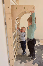 Giraffenling - Sprossenwand 100 oder 200cm hoch mit einhängbaren, verstellbaren Klimmzug Einsatz - Kletterling – einfach Kind sein