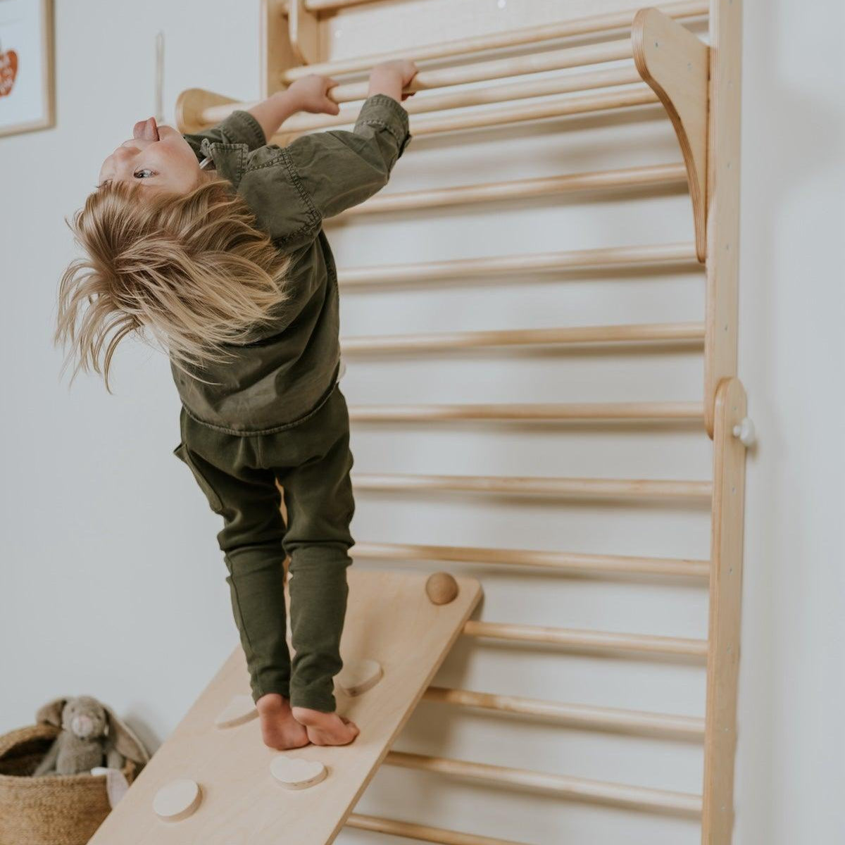 Pikler Dreieck (2in1 Sprossenwand) und Rutsche von leg&go - Kletterling – einfach Kind sein